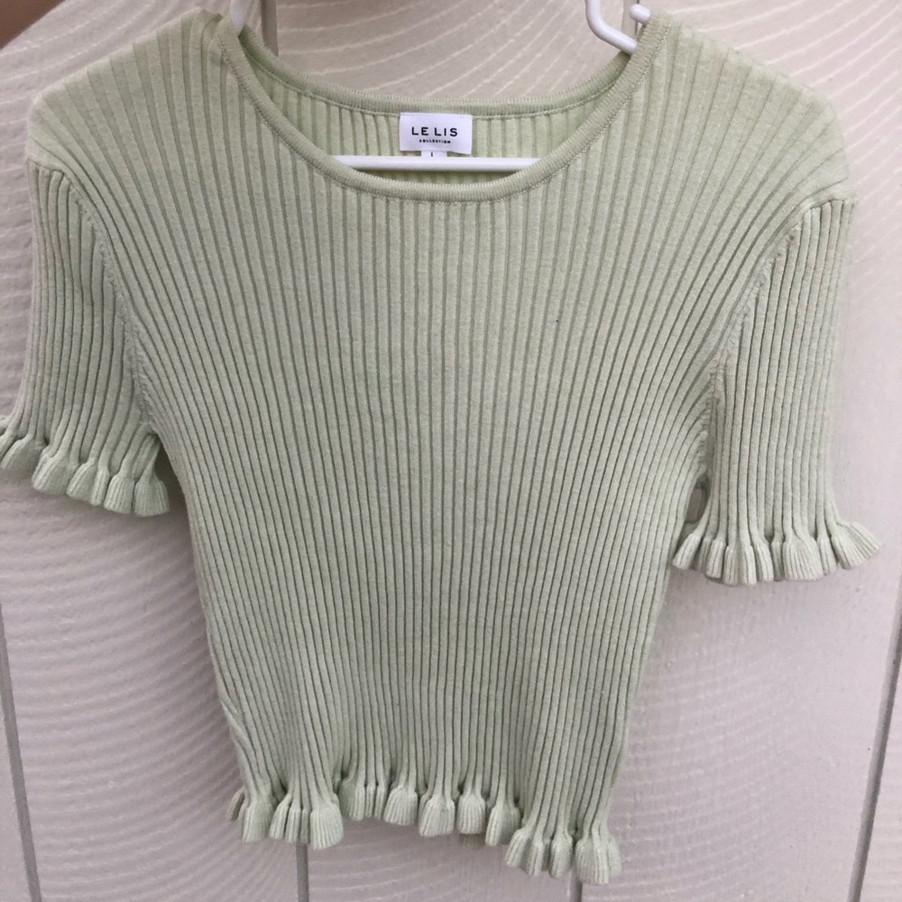 Lelis, green soft sweater top